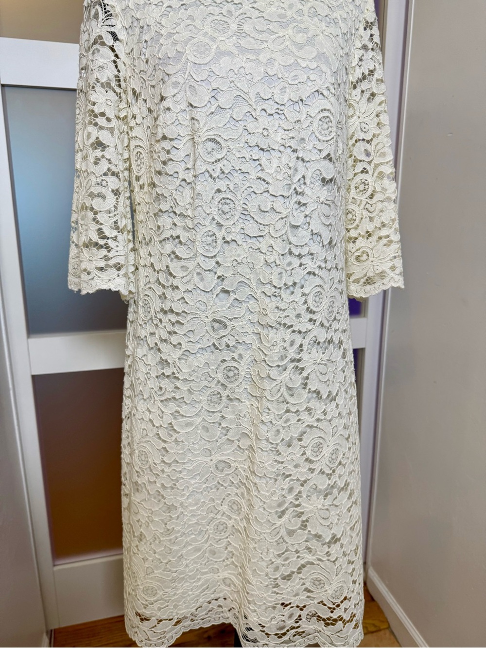 Lauren by Ralph Lauren Ivory Lace Midi Shift Dress, size 10. - Picture 2 of 13